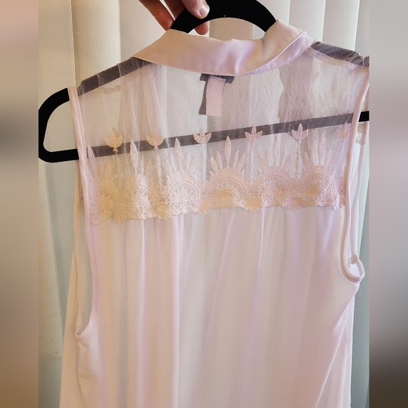 Torrid set lot bundle tank top blouses size 0x - Picture 3 of 7